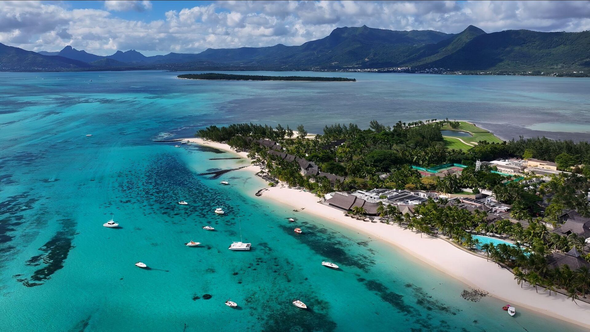 study-in-mauritius-image-stayback2